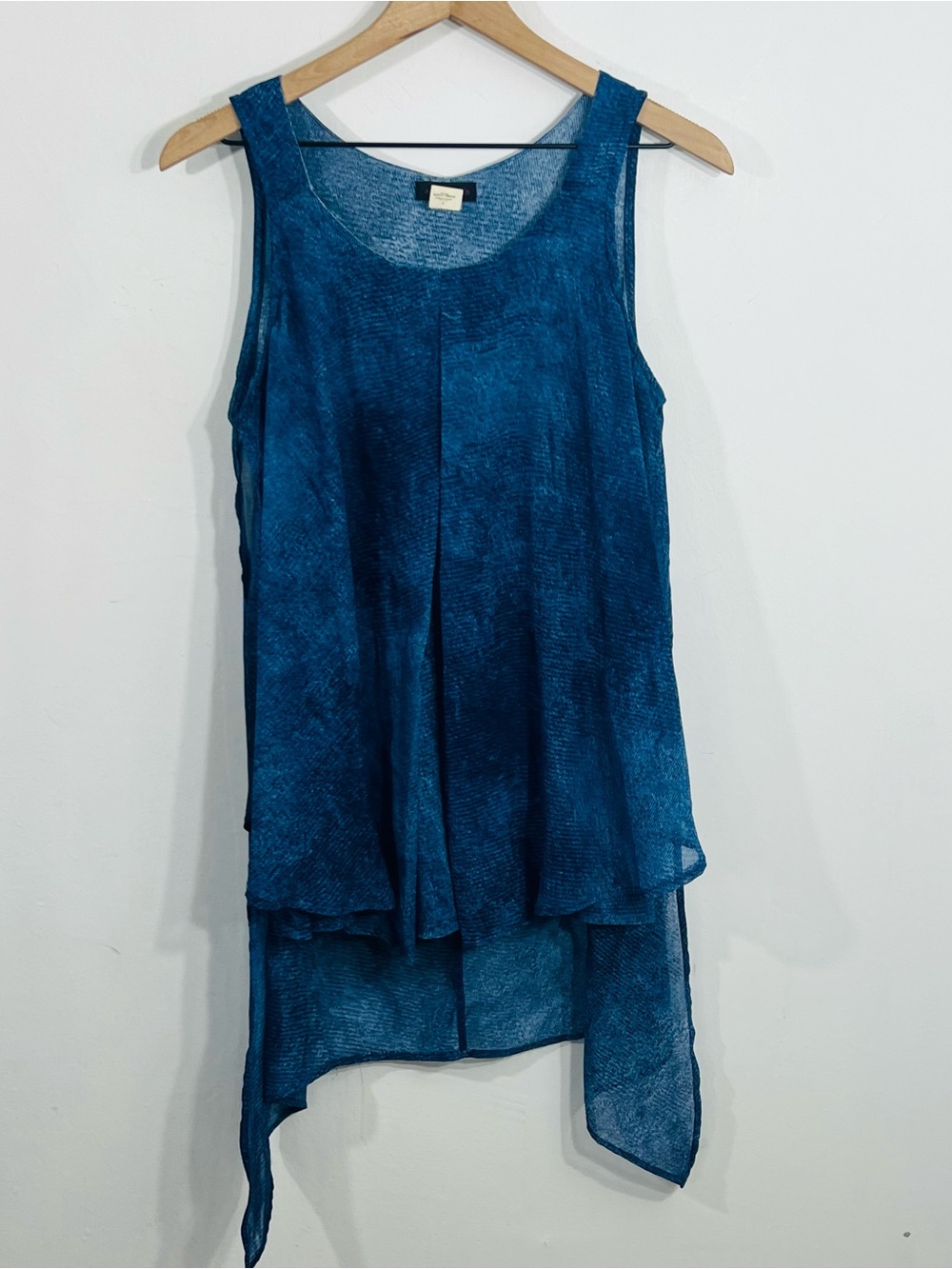 Cocomo Split Front Sleeveless Sheer Layered Tunic Top Multi Shades Of Blue Sz M